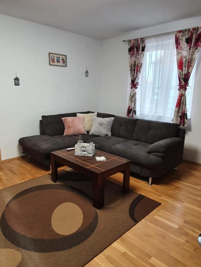 Smiley Apartment Sibiu Exterior foto